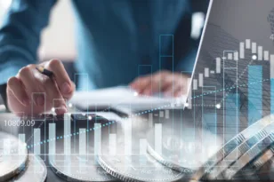 Ελληνικό Δημόσιο: Στις αγορές με επανέκδοση 10ετούς ομολόγου