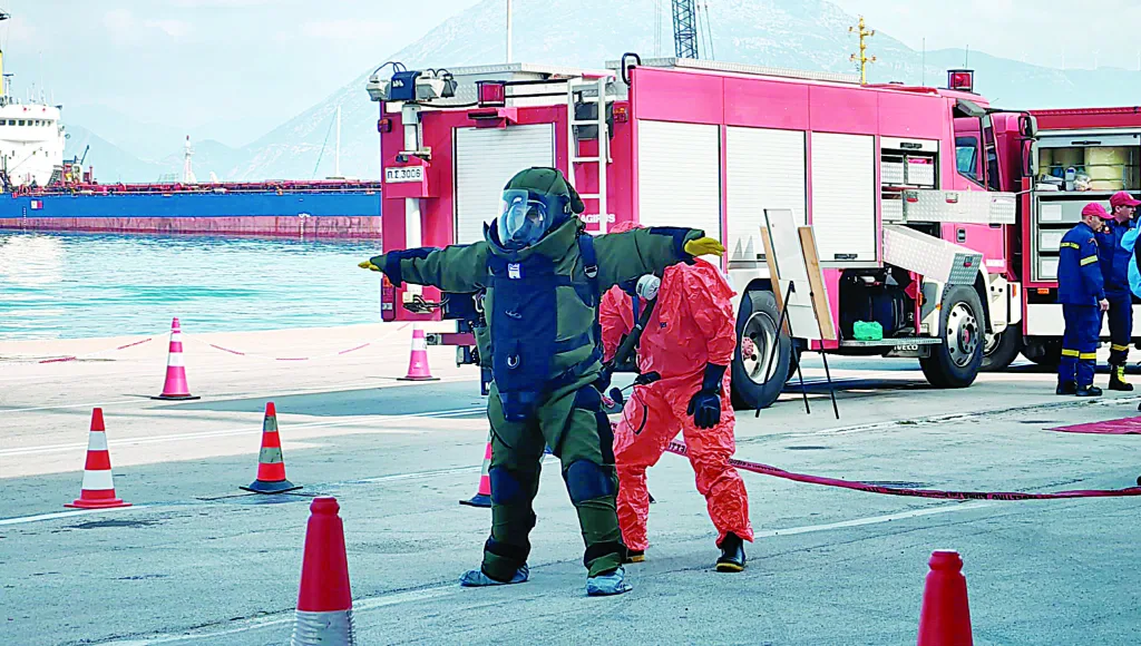 Πάτρα: Υποπτο δέμα σήμανε συναγερμό στο λιμάνι - Άσκηση «Τροία 2026» της 6ης ΕΜΑΚ