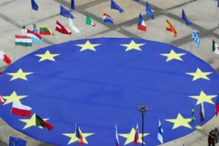 Έκτακτο σχέδιο της ΕΕ για ενέργεια και πτήσεις: Στο τραπέζι φυσικό αέριο και καύσιμα αεροσκαφών