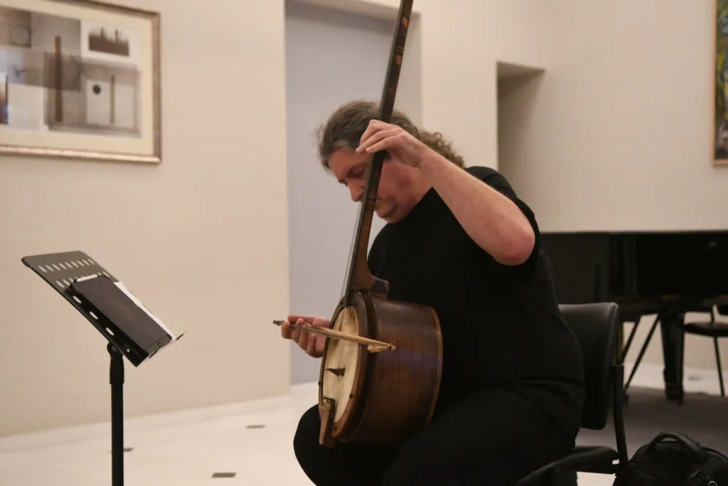 Πάτρα: Ο Ευγένιος Βούλγαρης άνοιξε τη «Μελωδική τροπικότητα» στις «Δευτέρες στο Ωδείο» ΦΩΤΟ