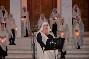 Πάτρα: Κατάνυξη από τις «ΣΦήγΚΕΣ» στην πλατεία Γεωργίου ΦΩΤΟ