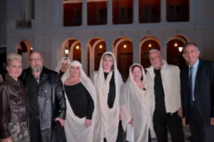 Πάτρα: Κατάνυξη από τις «ΣΦήγΚΕΣ» στην πλατεία Γεωργίου ΦΩΤΟ