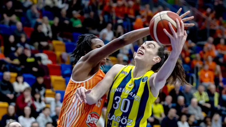 Τρομερό, η Φενέρμπαχτσε πλήρωσε παίκτρια για δύο αγώνες 500.000 ευρώ! ΒΙΝΤΕΟ