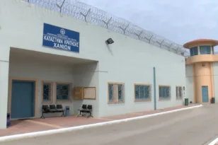 Χανιά: Κρατούμενοι έβαλαν φωτιά στις φυλακές Αγιάς