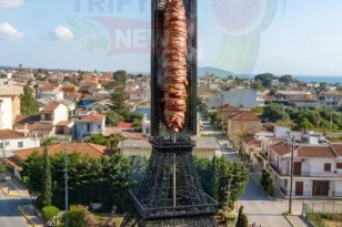 Φιλιατρά: Το μεγαλύτερο «κάθετο» κοκορέτσι στον κόσμο ΦΩΤΟ-ΒΙΝΤΕΟ