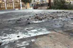 Ηράκλειο: Εικόνες καταστροφής μετά την Ανάσταση - Έκαψαν φανάρια, δέντρα και κάδους ΦΩΤΟ