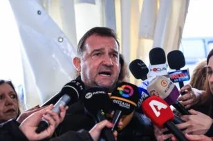 Πλακιάς απαντά σε Ζωή: Με λέτε ψέματα, δεν ασκήθηκε βία, μόνο σπρωξιές έγιναν