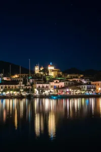 Γαλαξίδι: Το ταξίδι στον χρόνο με κορυφαία διαδρομή