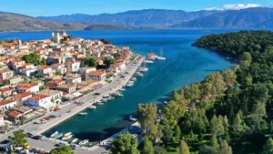 Γαλαξίδι: Το ταξίδι στον χρόνο με κορυφαία διαδρομή