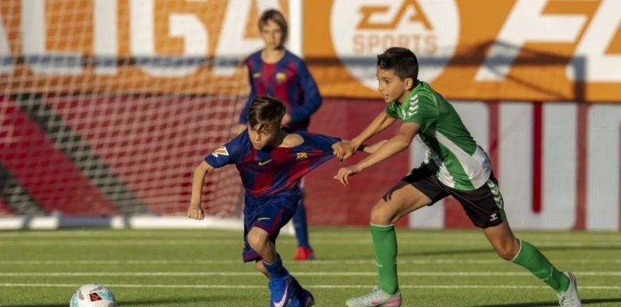 Στα 12 του χρόνια το νέο αστέρι της Μπαρτσελόνα τρελαίνει κόσμο! ΒΙΝΤΕΟ