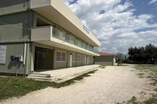 Δήμος Ερυμάνθου: Ολοκληρώθηκε η ενεργειακή αναβάθμιση σε κατάστημα και Γυμνάσιο