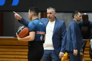 Το Μαρούσι απέτυχε, αλλά φταίνε όλοι οι άλλοι - Γιατί δεν κάνουν αυτοκριτική;