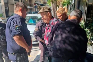«Μπήκα σαν πελάτης»: Πώς περιγράφει τη σύλληψη του 89χρονου ο Πατρινός αστυνομικός Χάρης Τσιτσικάς
