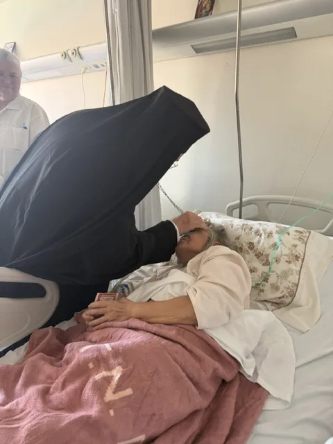 Πάτρα: Δίπλα σε εργαζόμενους και ωφελούμενους ιδρυμάτων ο Μητροπολίτης Χρυσόστομος ενόψει Πάσχα