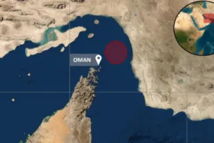 Ομάν: Φορτηγό πλοίο δέχθηκε πυρά χωρίς προειδοποίηση – Νέα ένταση στα Στενά του Ορμούζ