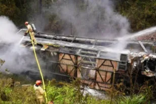 Πολύνεκρο δυστύχημα στον Ισημερινό: Λεωφορείο έπεσε σε χαράδρα, 11 νεκροί και 20 τραυματίες