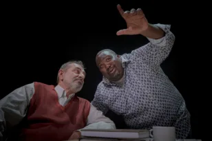 Πάτρα: «Άσπρο Μαύρο» με Αντώνη Καφετζόπουλο και Ζερόμ Καλουτά στο Πάνθεον 