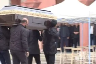 Ηράκλειο: Σπαρακτικό «αντίο» στην Ελευθερία Γιακουμάκη ΒΙΝΤΕΟ