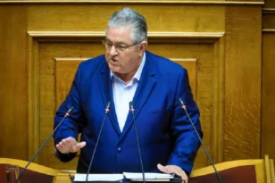 Κουτσούμπας σε Μητσοτάκη: «Τεράστιο θράσος» για ΟΠΕΚΕΠΕ και υποκλοπές – Βολές και για Λαζαρίδη