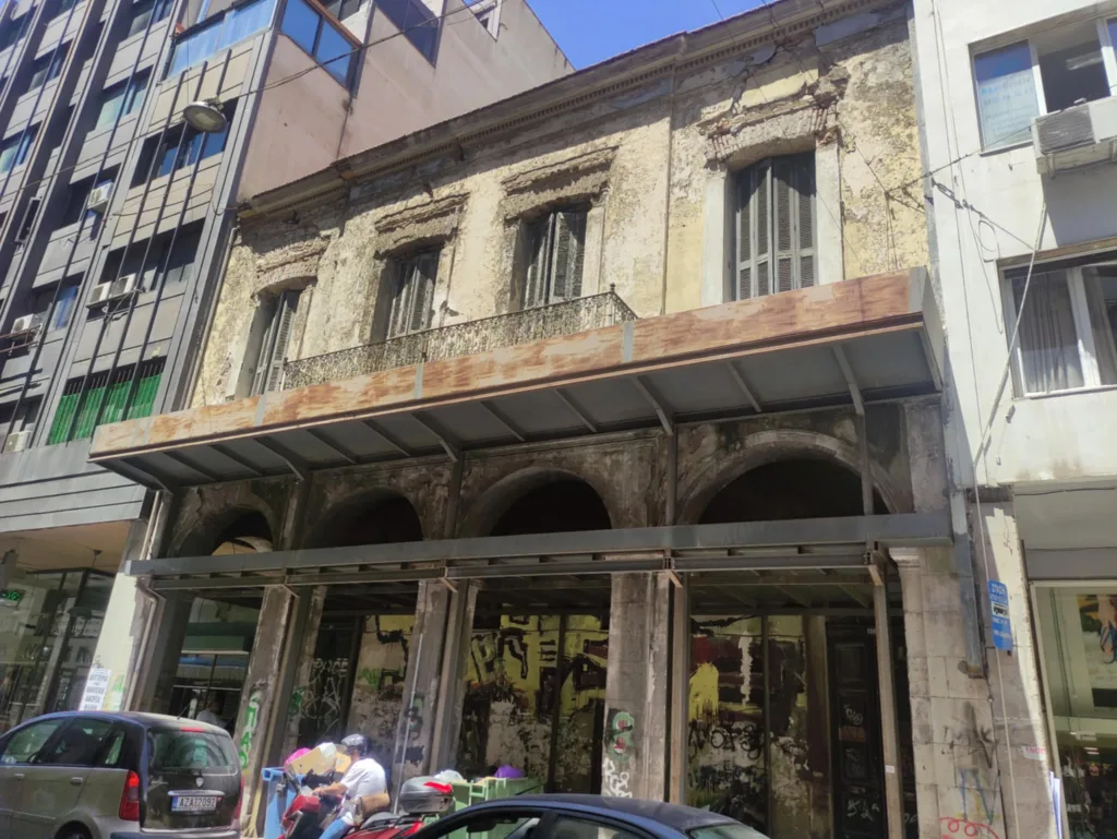 Πάτρα: Το χρυσό «αποθεματικό» που μένει στα χαρτιά - Ποια δημοτικά κτίρια μπορούν πραγματικά να αξιοποιηθούν Πάτρα: Το χρυσό «αποθεματικό» που μένει στα χαρτιά - Ποια δημοτικά κτίρια μπορούν πραγματικά να αξιοποιηθούν