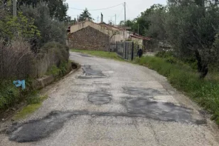 Δήμος Ερυμάνθου: Κάλυψαν λακκούβες σε αγροτικούς δρόμους, το επόμενο βήμα
