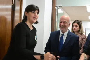 Το τετ α τετ της Κοβέσι με τον Φλωρίδη και τα θέματα που «καίνε»