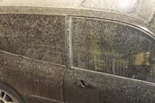 Αφρικανική σκόνη και λασποβροχές μέχρι την Παρασκευή – Πότε καθαρίζει η ατμόσφαιρα