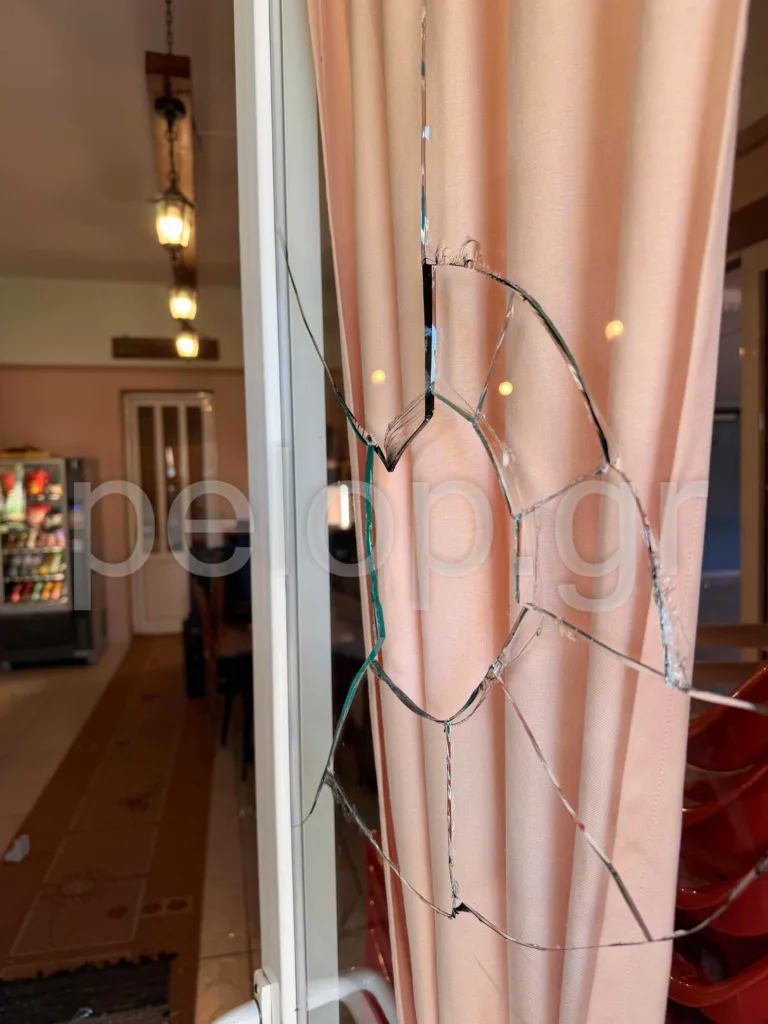 Πάτρα: Πρωτοφανείς βανδαλισμοί στα γραφεία του Εκπολιτιστικού Συλλόγου Λεύκας ΦΩΤΟ