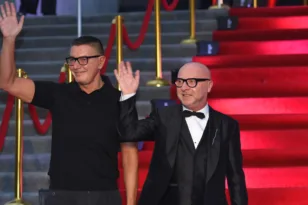 Dolce & Gabbana: Η εταιρεία χρωστάει μισό δις – Αποχώρησε ο Stefano Gabbana από την προεδρία