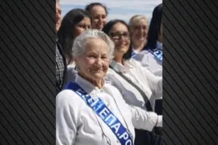 Μητέρα, γιαγιά και μαθήτρια Λυκείου στα 82 της χρόνια!