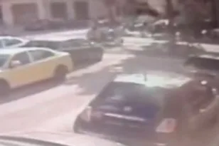 Τροχαίο με εγκατάλειψη στη Λιοσίων: Ναρκωτικά σε σχολεία έδινε ο 16χρονος Σουδανός – Διασωληνωμένη η ανήλικη