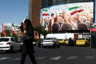 ΗΠΑ και Ιράν κοντά σε συμφωνία για παγωμένα κεφάλαια και Στενά του Ορμούζ πριν τις συνομιλίες στο Πακιστάν