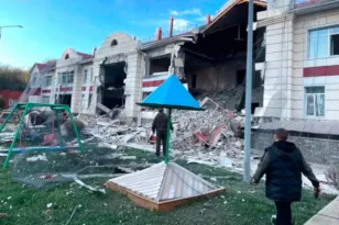 Μπέλγκοροντ: Τρεις νεκροί και οκτώ τραυματίες από ουκρανική επίθεση σε λεωφορείο