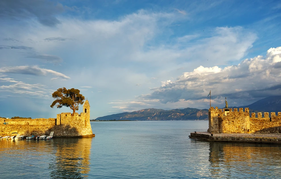 Ναύπακτος: Το διήμερο που μοιάζει με μικρή απόδραση σε άλλη εποχή