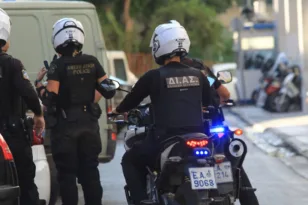 Γαλάτσι: Καταδίωξη ανηλίκων που επέβαιναν σε κλεμμένο δίκυκλο