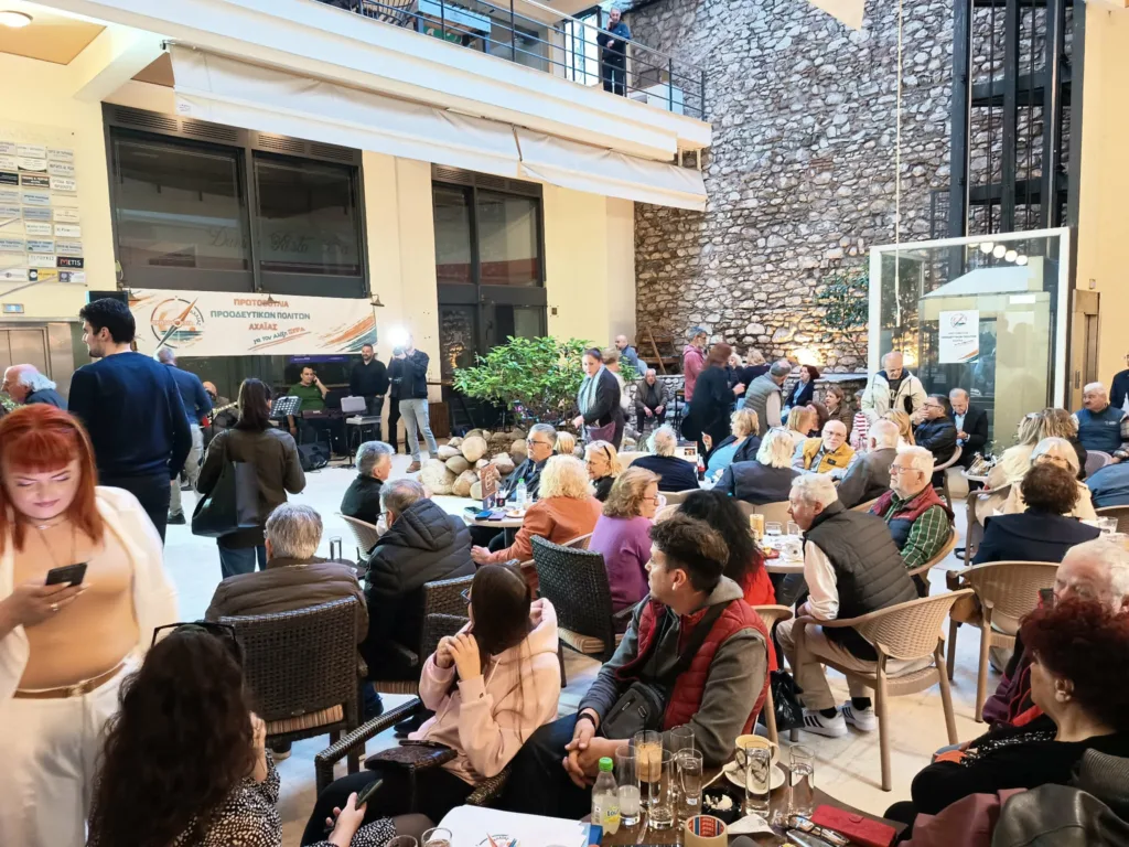 Πάτρα: Δυναμικό μήνυμα επιστροφής του Τσίπρα από την πρώτη συγκέντρωση της ομάδας πρωτοβουλίας