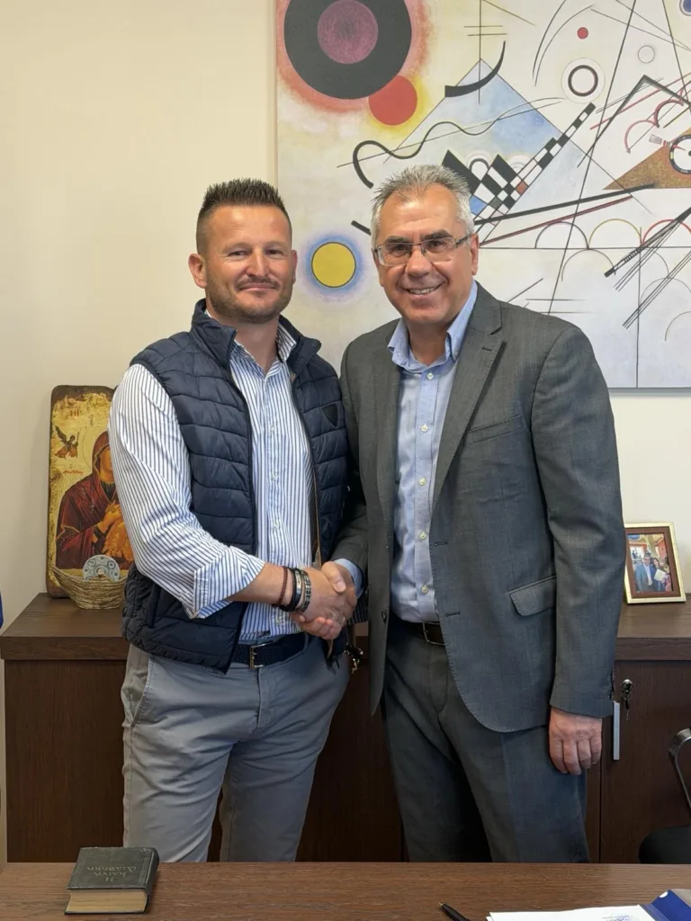 Ερύμανθος: Ορκίστηκαν δύο νέοι υπάλληλοι του Δήμου