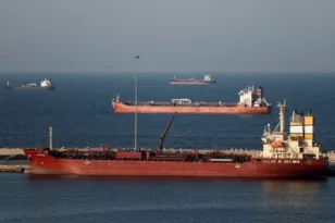 Διεθνής κινητοποίηση για τα Στενά του Ορμούζ: Πίεση στο Ιράν και σχέδια επαναλειτουργίας της θαλάσσιας οδού