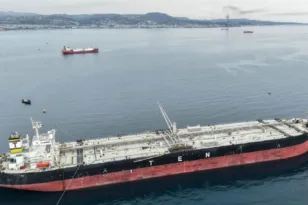 Στενά του Ορμούζ: Στους Φρουρούς της Επανάστασης ο έλεγχος, νέα απειλή από το Ιράν