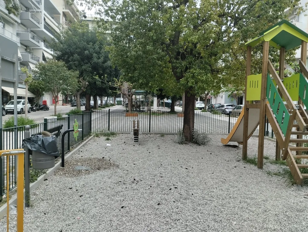 Πάτρα: Παραδόθηκαν δύο ανακαινισμένες παιδικές χαρές σε Αγία Λαύρα και Ελεκίστρα ΦΩΤΟ