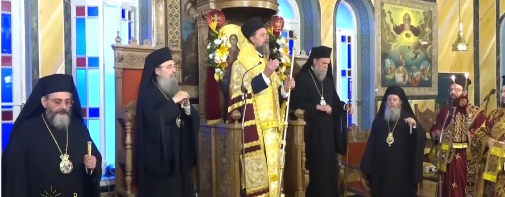 Αίγιο: Λαοθάλασσα πίστης στην Παναγία Τρυπητή