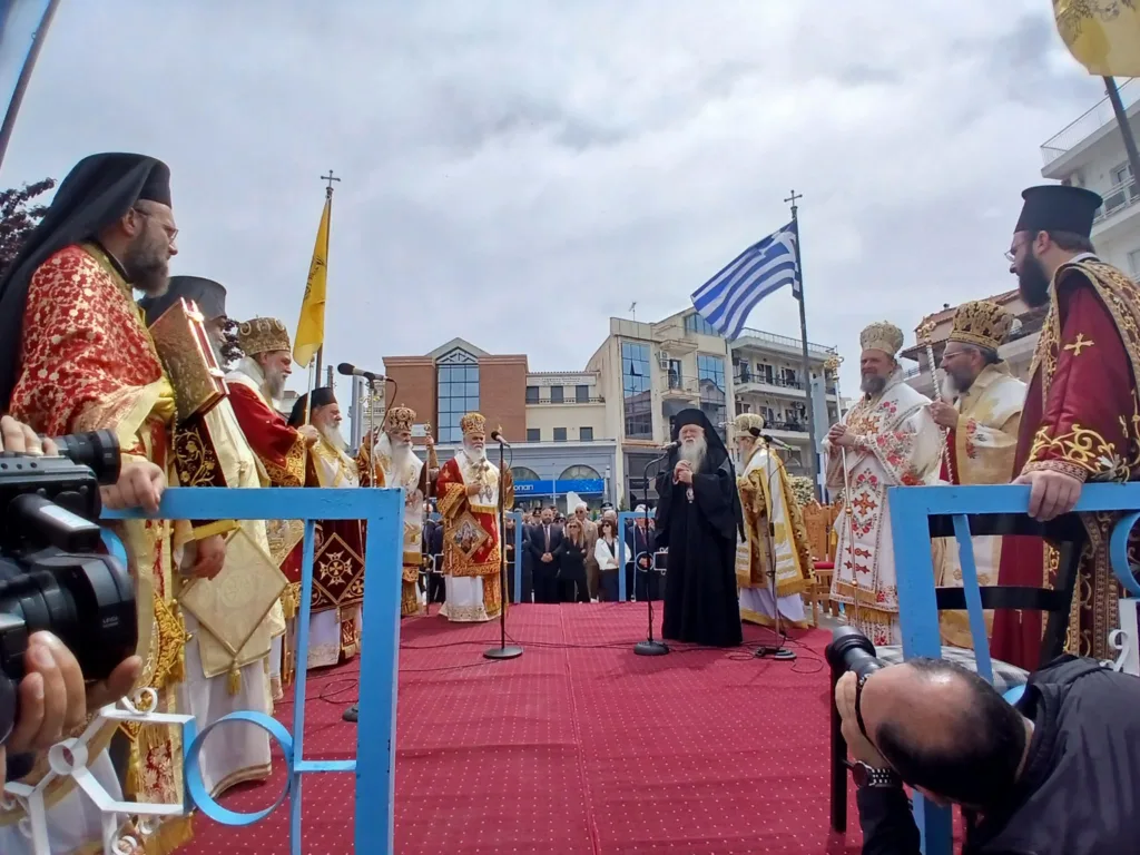 Αίγιο: Με λαμπρότητα και πλήθος πιστών η πανήγυρη της Παναγίας Τρυπητής ΦΩΤΟ