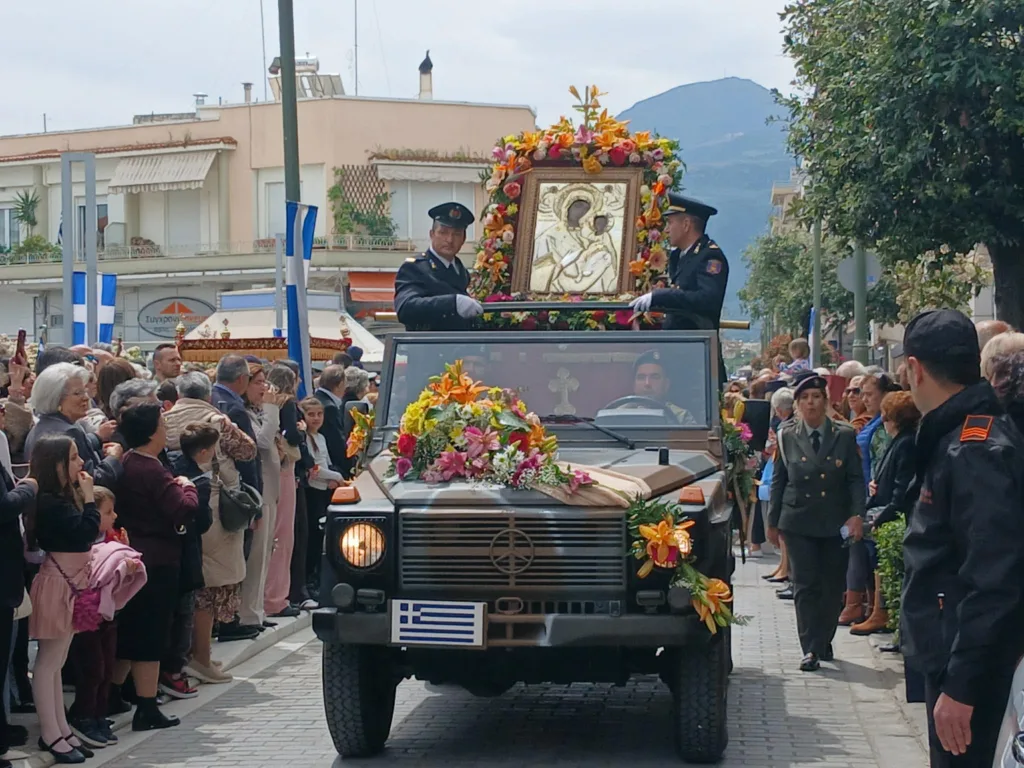 Αίγιο: Με λαμπρότητα και πλήθος πιστών η πανήγυρη της Παναγίας Τρυπητής ΦΩΤΟ