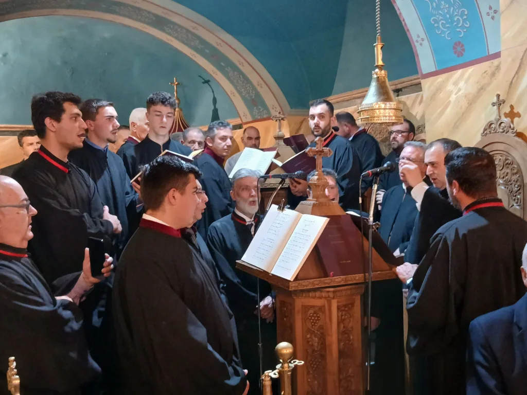 Αίγιο: Με λαμπρότητα και πλήθος πιστών η πανήγυρη της Παναγίας Τρυπητής ΦΩΤΟ