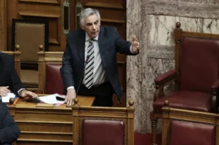 Πελεγρίνης για Δούκα: «Ποιος είναι;» και μετά αιχμές για την κριτική στην ένταξή του στο ΠΑΣΟΚ