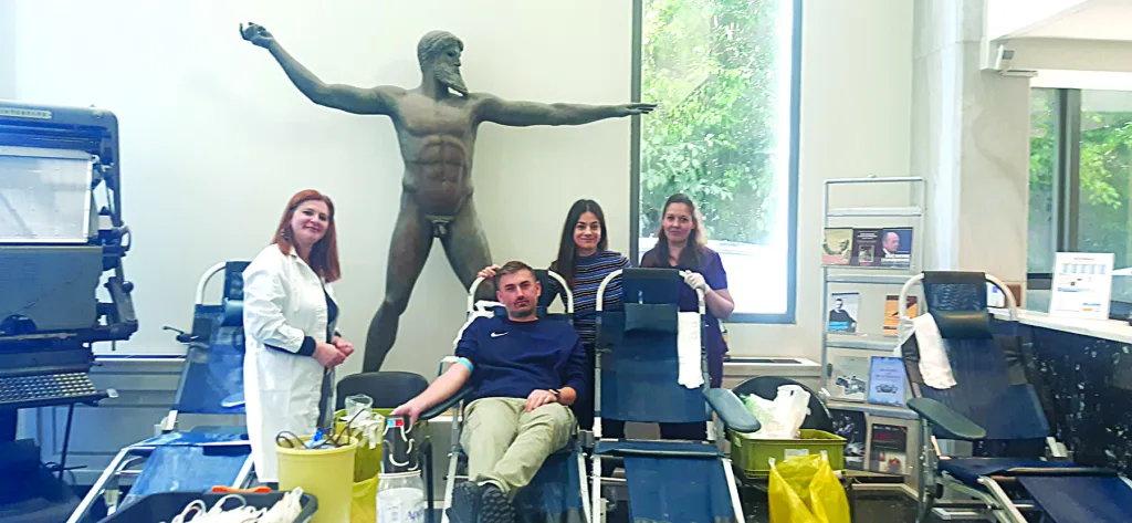 Εθελοντική αιμοδοσία στην «Π»: Προσφορά στον πάσχοντα συνάνθρωπο