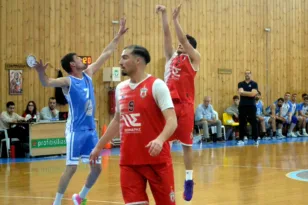 «Ξέχασαν» να καταγράψουν το τρίποντο στο ΦΑ, που οι διαιτητές έδειξαν δίποντο, «έφαγαν» και τεχνική ποινή!