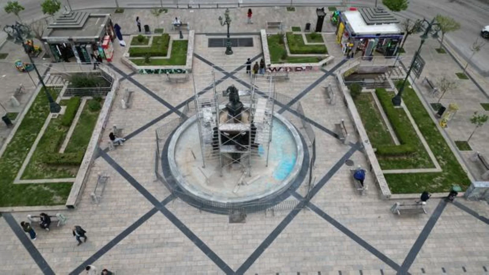 Πάνω από 26.000 Google reviews για 10 σημεία της Πάτρας – Οι εκπλήξεις της κατάταξης Η Πλατεία Γεωργίου στην Πάτρα