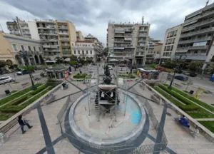 Πάτρα: «Φτερά» στους γρύπες, μετά από διακοπή μηνών ξεκινούν σήμερα οι εργασίες