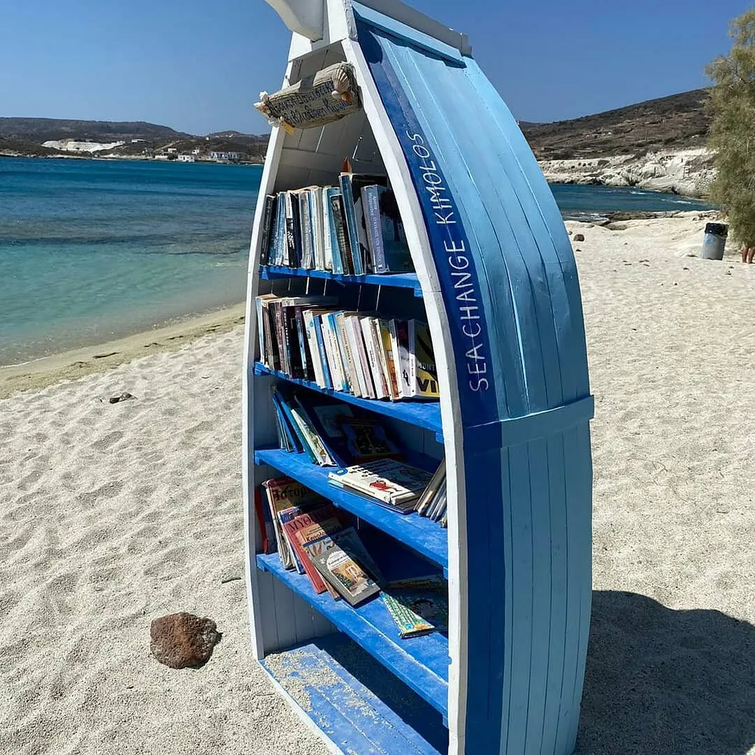 Η ήσυχη πλευρά του Αιγαίου: Η παραλία της Κιμώλου που ξεχώρισε διεθνώς